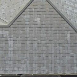 スレート屋根の修理費用の相場を施工別に解説！安く抑える方法も紹介